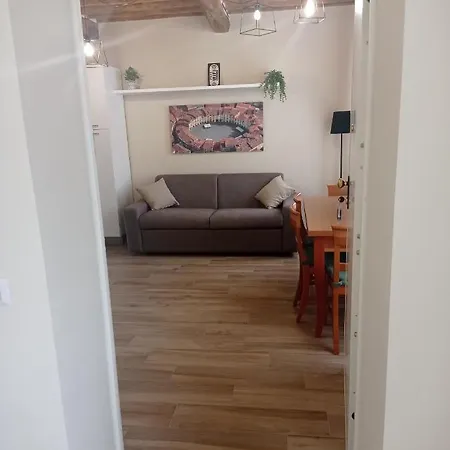 Monolocale Pellegrinilittlehouse Tatil Evi *