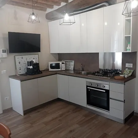 Monolocale Pellegrinilittlehouse Tatil Evi *